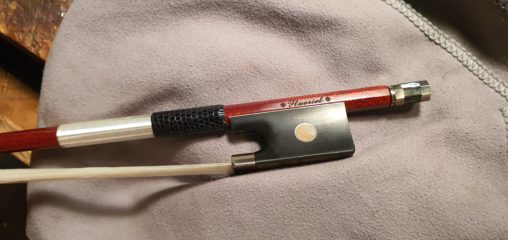 Violin Flueriel Wood Veneer Carbon Fibre Bow - 4/4